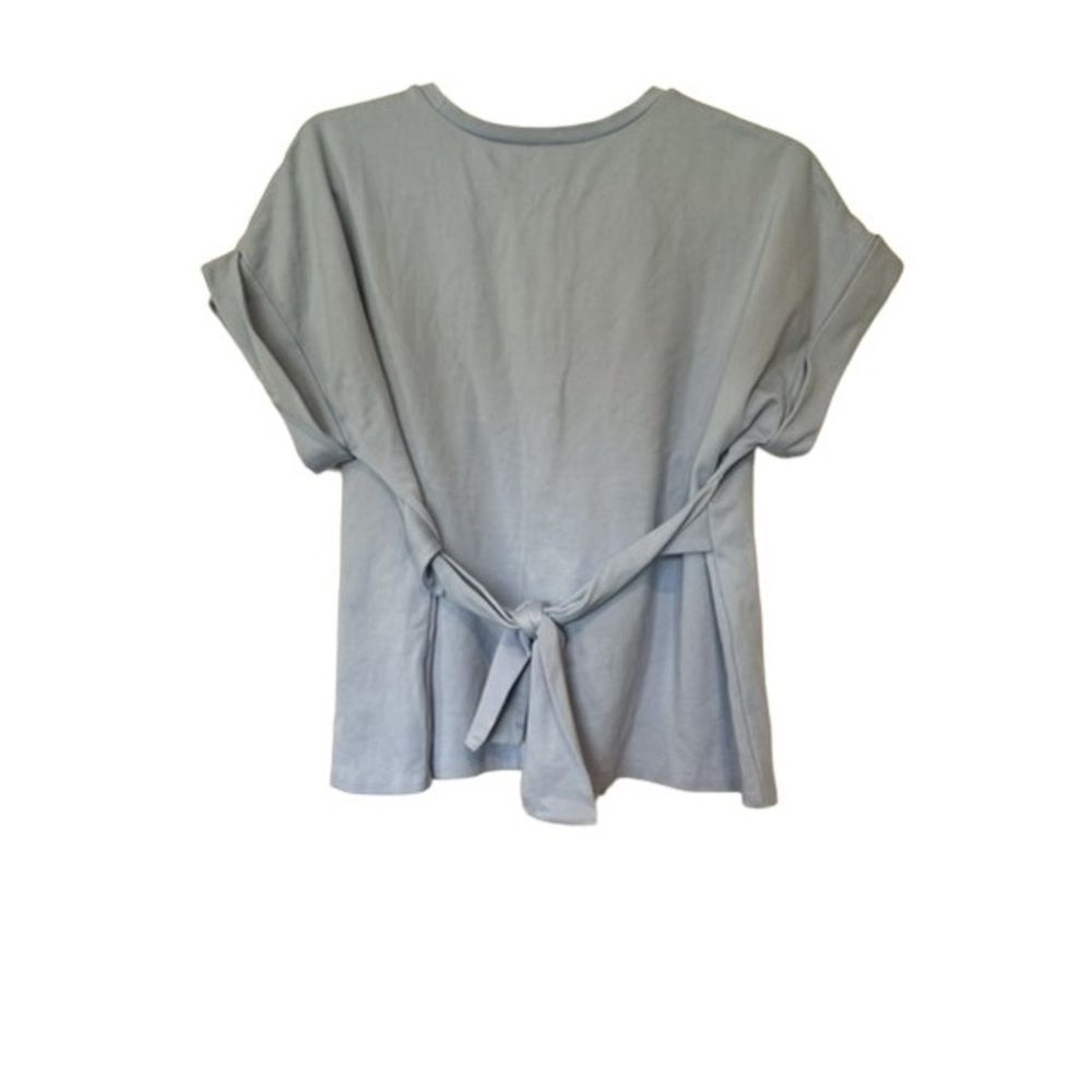 Express Top in light blue with tied waste and cuff sleeve